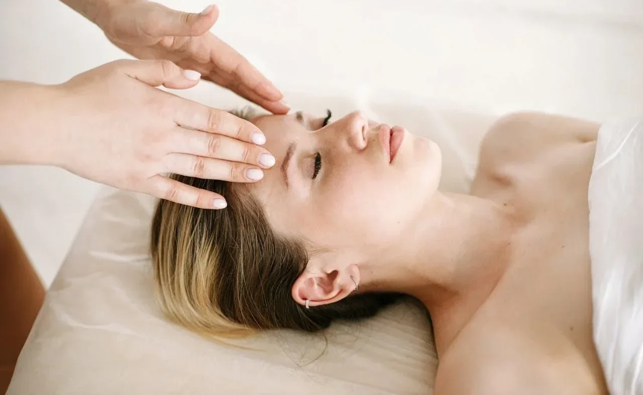 How to Reverse Sun-Damaged Skin ?